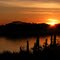 Atardecer sobre el rio
