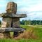 «Le chemin Jackson?  Mais c'est justement là...» / «Stonehenge? Oh, that's much farther to the East.» (RAW to jpg)