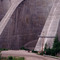 L'immensité de chaque pilier du barrage et ce n'est pas le plus grand