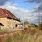 Stimmungsvolle Bahnhofsaufnahme in Mirow mit Triebwagen nach Neustrelitz