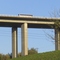 Autobahnbrücke über dem Weinberg