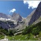 Höllental mit Angerhütte(1381m) und Zugspitze(2962m)