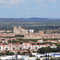 France, ville de Narbonne, au centre la Cathédrale Saint Just, au fond la Clape