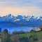 Massif du mont Valier sous le soleil et brouillard sur Massat