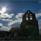SAINTE-LEOCADIE : Eglise à contre-jour et son abside semi-circulaire.