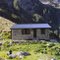 Le refuge de l'Oule, au-dessus de Gleyzin  17.09.2000