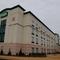 Wingate Hotel