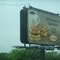Reklameschild einer Tim-Hortons-Filiale irgendwo in Kingston am 25. Juni 2009