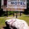 Laurel Court Motel