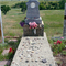 Red cloud grave (07-25-09)