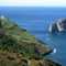 Aketx Uhartea y San juan de Gaztelugatxe tras el monte