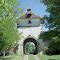 Tourrenquets. Pigeonnier-porche