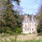 un château qui est bien caché