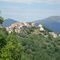 De Ajaccio a Corte se ven estos pueblos suspendidos -Córcega