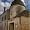 GIVRY [71] - Pigeonnier cylindrique sur porche du Domaine Besson -2011-