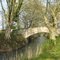 Alleins: Promenade au bord de l'eau.