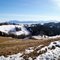 Blick auf Diex vom NW, im Hintergrund Petzen und Steiner Alpen