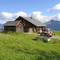 Gstaad, Wispile - Berglandschaft, Alpgebäude © AndreasF