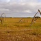 Alaska - Point Hope, l'ancien village, ancien terrain des cérémonies, les "portiques" sont fait avec les os des machoires inférieure des baleines
