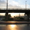 Brücke und Sonnenaufgang