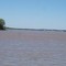 Rio Paraná, al frente costa de Bella Vista