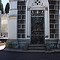 ... Mausoleos en el cementerio de Lautaro..