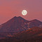 Volcan Llaima y luna llena