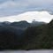 Volcan Melimoyu al fondo
