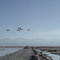 Flamingos volando sobre el Salar de Atacama