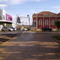 Biblioteca Municipal "Dr. Antonio Furlan Júnior" no cruzamento das ruas Washington Luiz e rua Aprígio de Araújo em Sertãozinho