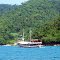 Escuna no mar de Paraty, RJ - Photo by Márcio de Luca