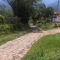 Antiguo camino a Barrancabermeja. Esta vía fue la más importante de Santander hasta 1920 cuando se construye la primera carretera entre Barranca y Socorro por la actual vía de Berlin. Actualmente este carreteable conduce al Puente Comuneros Monumento Nacional y simbolo de la conquista del Opón por los Socorranos. Uno de sus ramales lleva a la Hacienda San Lorenzo donde infortunadamente aún se encuentra la tumba de Narciso Cadena uno de los gobernantes más preclaros que tuvo Socorro en el Siglo X