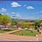 Praça do do Fundador de B Leite