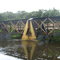 Ponte de ferro sobre o rio Jambú-Açu.