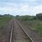 Trilho do trem na estrada da praia do sol