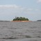 Islote en el lago de Guri al Sur de El Manteco
