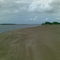 pequeñas playas en la isla ubicada frente a mapire-- estado bolivar