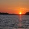 Sol se pondo no rio Paraná de Urucara