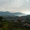 Urbanización La Trinidad y horizonte del parque nacional El Ávila
