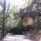 massive sandstone rock overhang on the Dubbo Gully trail