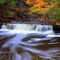 Small cascade between the upper & lower falls