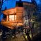 Edward Cullen's Home - Side