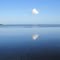 Reflejo de nube solitaria.